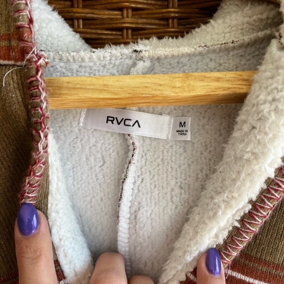 Oversized RVCA Aztec Hooded Cardigan with 3/4 sleeves - Picture 3 of 5